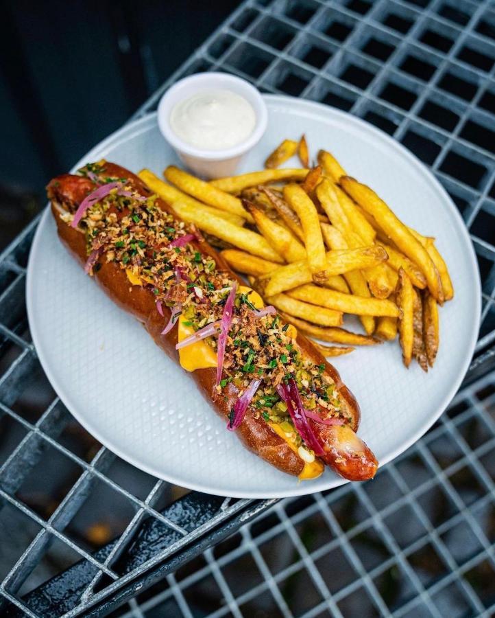 Street Food Possonium Apartments Pressburg Exterior foto