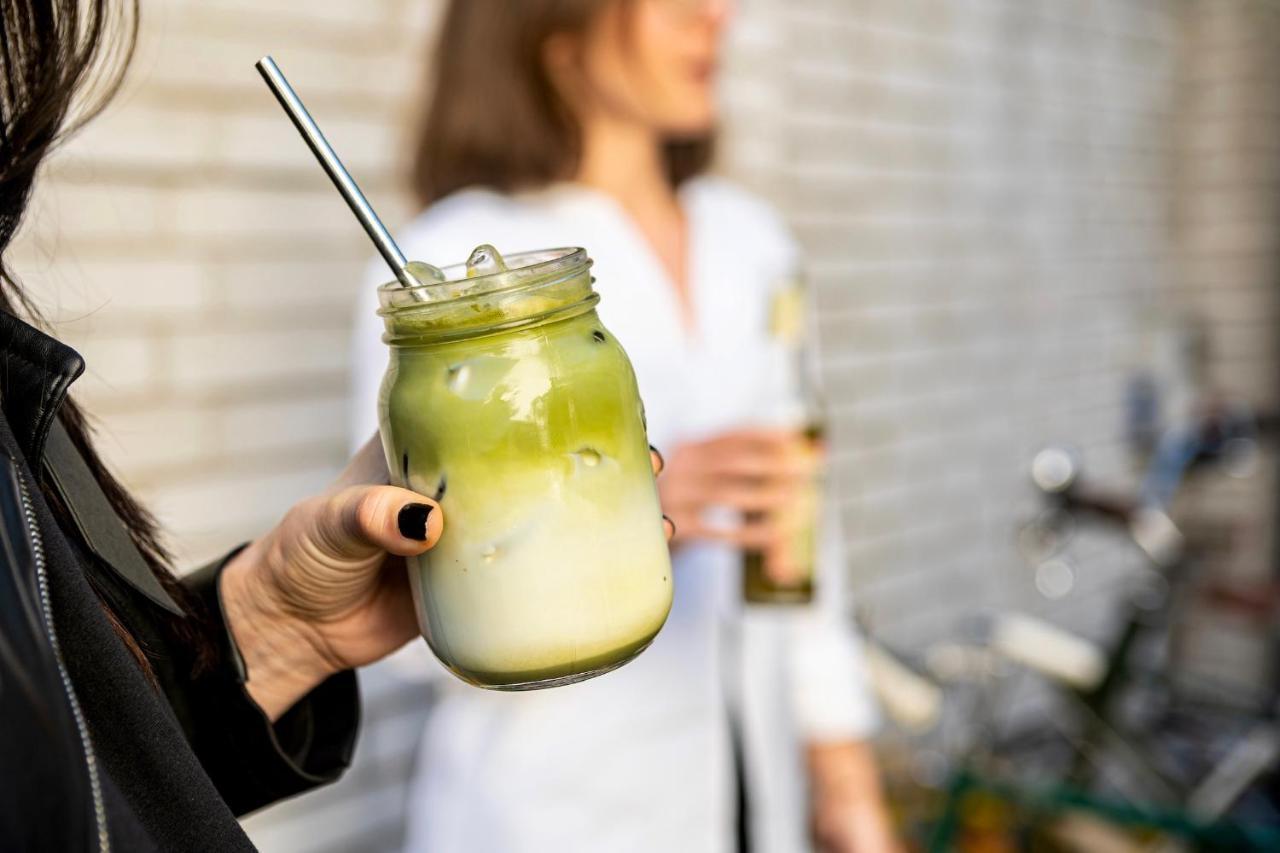 Street Food Possonium Apartments Pressburg Exterior foto